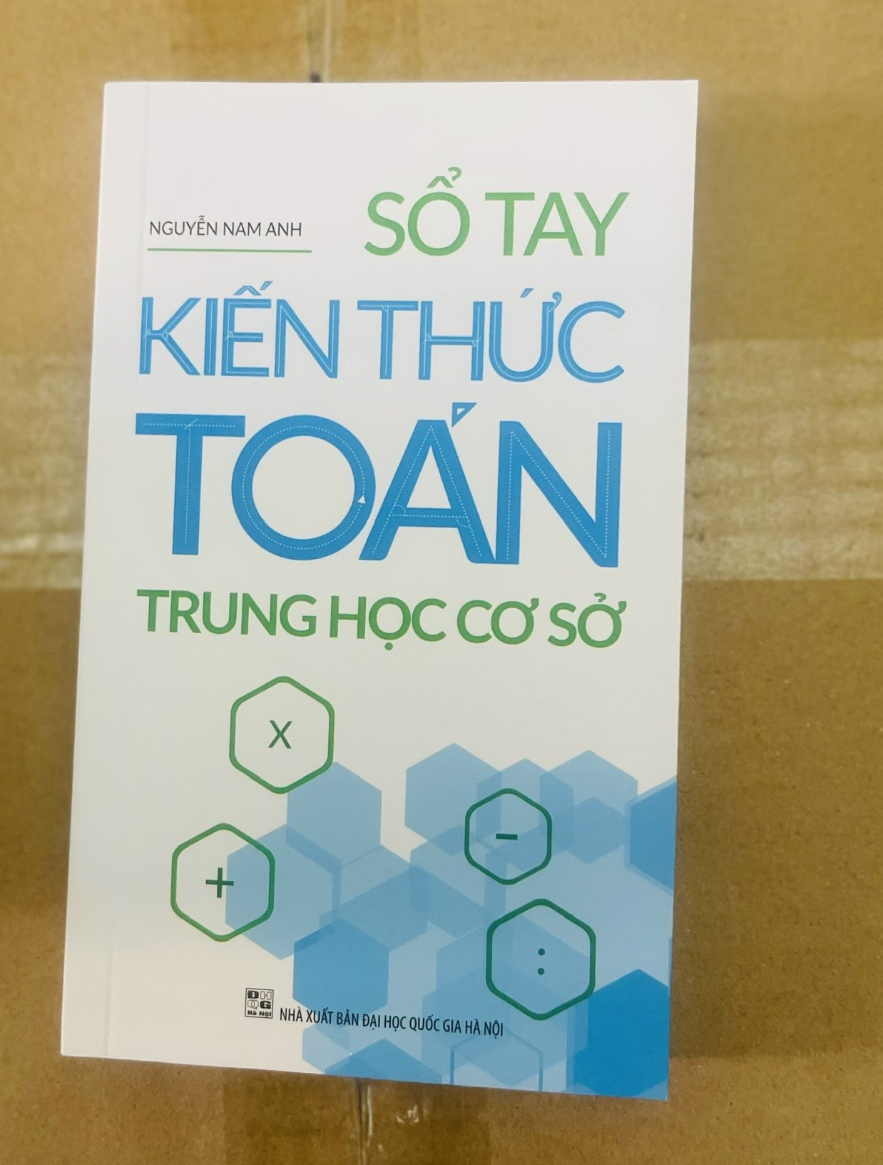 Sách: Sổ Tay Kiến Thức Toán Trung Học Cơ Sở - Sổ Tay Kiến Thức Vật Lí Trung Hoc Cơ Sở - Sổ Tay Kiến Thức Hóa Học Trung Học Cơ Sở - Sổ Tay Kiến Thức Ngữ Văn Trung Học Cơ Sở - Sổ Tay Kiến Thức Tiếng Anh Trung Học Cơ Sở