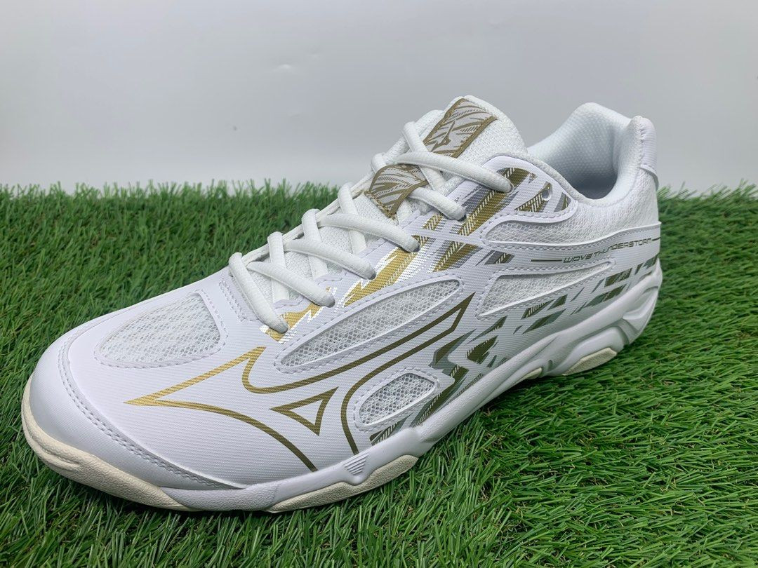 Giày cầu lông Mizuno chính hãng Wave Thunderstorm V1GA222158 mẫu mới màu trắng cho cả nam và nữ- tặng tất thể thao bendu