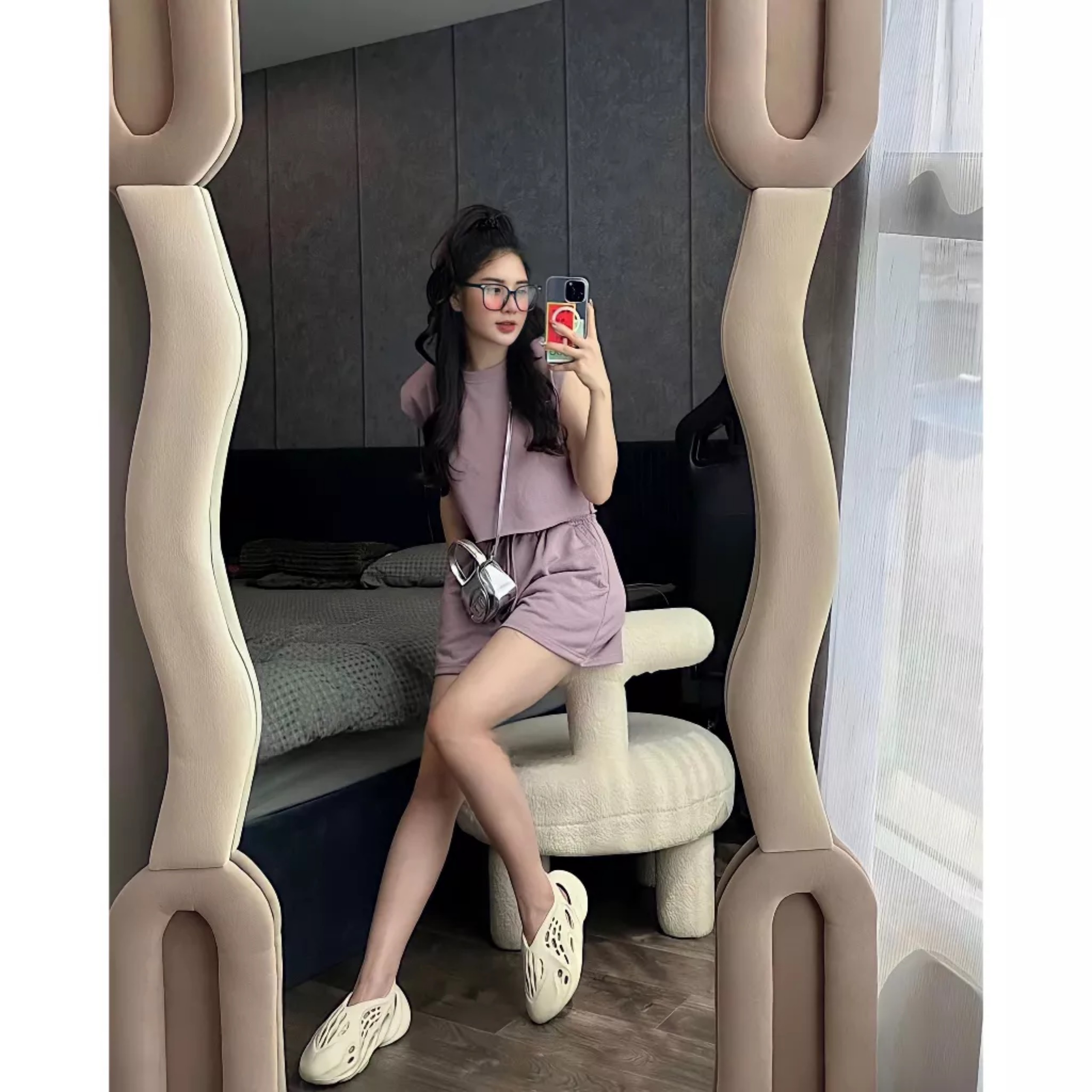Bộ Áo Tanktop Croptop Kèm Quần Short Ống Rộng Màu Tím