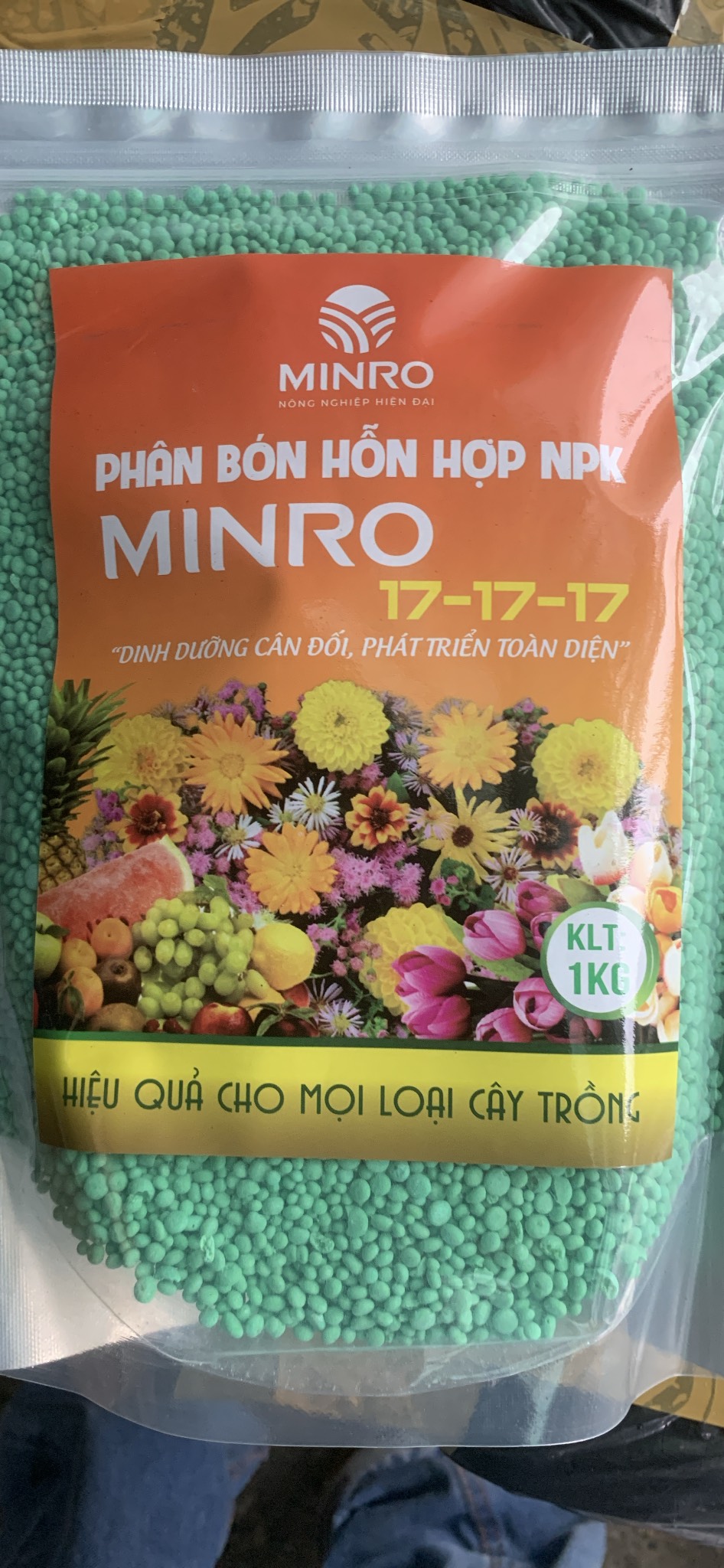 Phân bón NPK cao cấp MINRO 17-17-17+Te chuyên hoa mai cây kiểng rau màu  gói 1kg