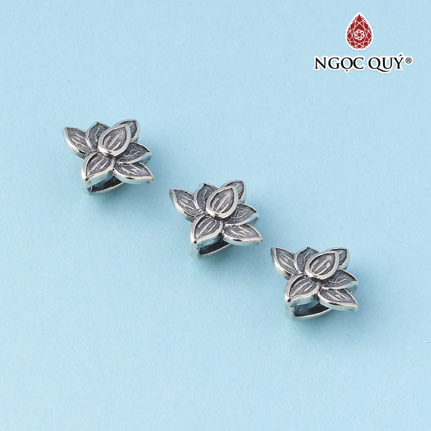 Charm bạc hình hoa sen - Ngọc Quý Gemstones