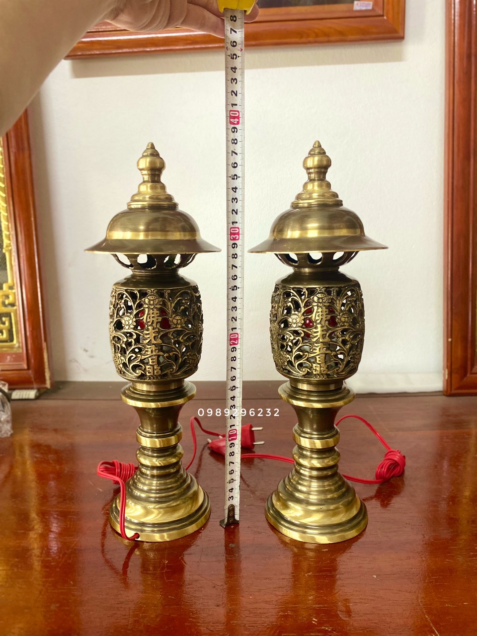 Đôi đèn thờ bằng đồng thau đôi đèn thờ phong thủy màu 2like