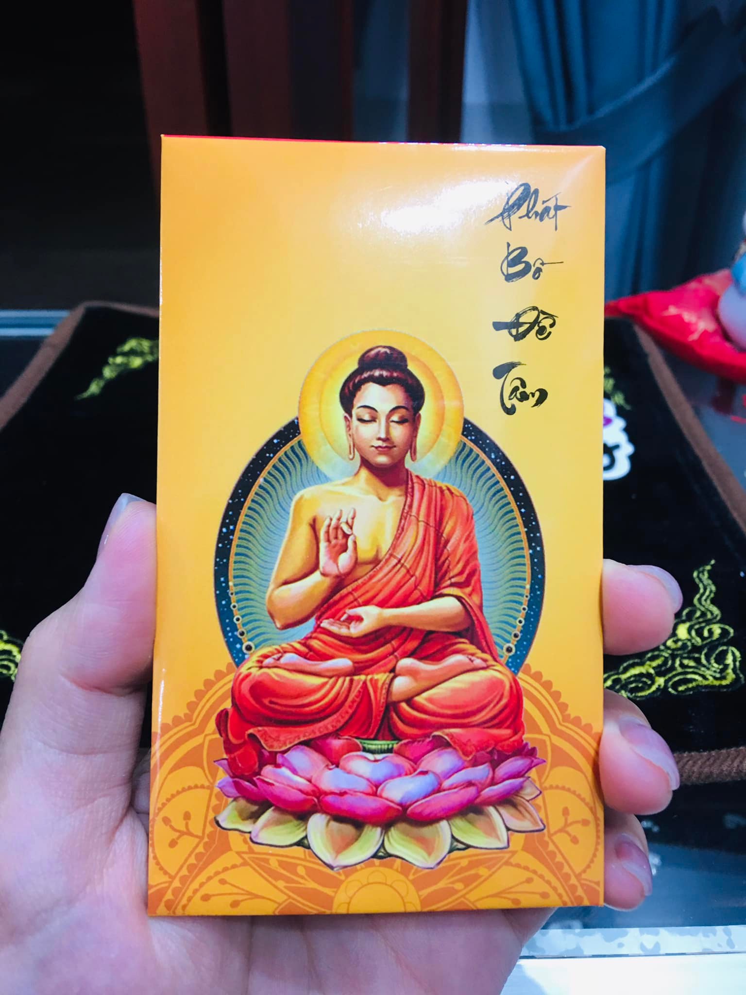 Lá Bồ Đề Vàng Phong Thủy