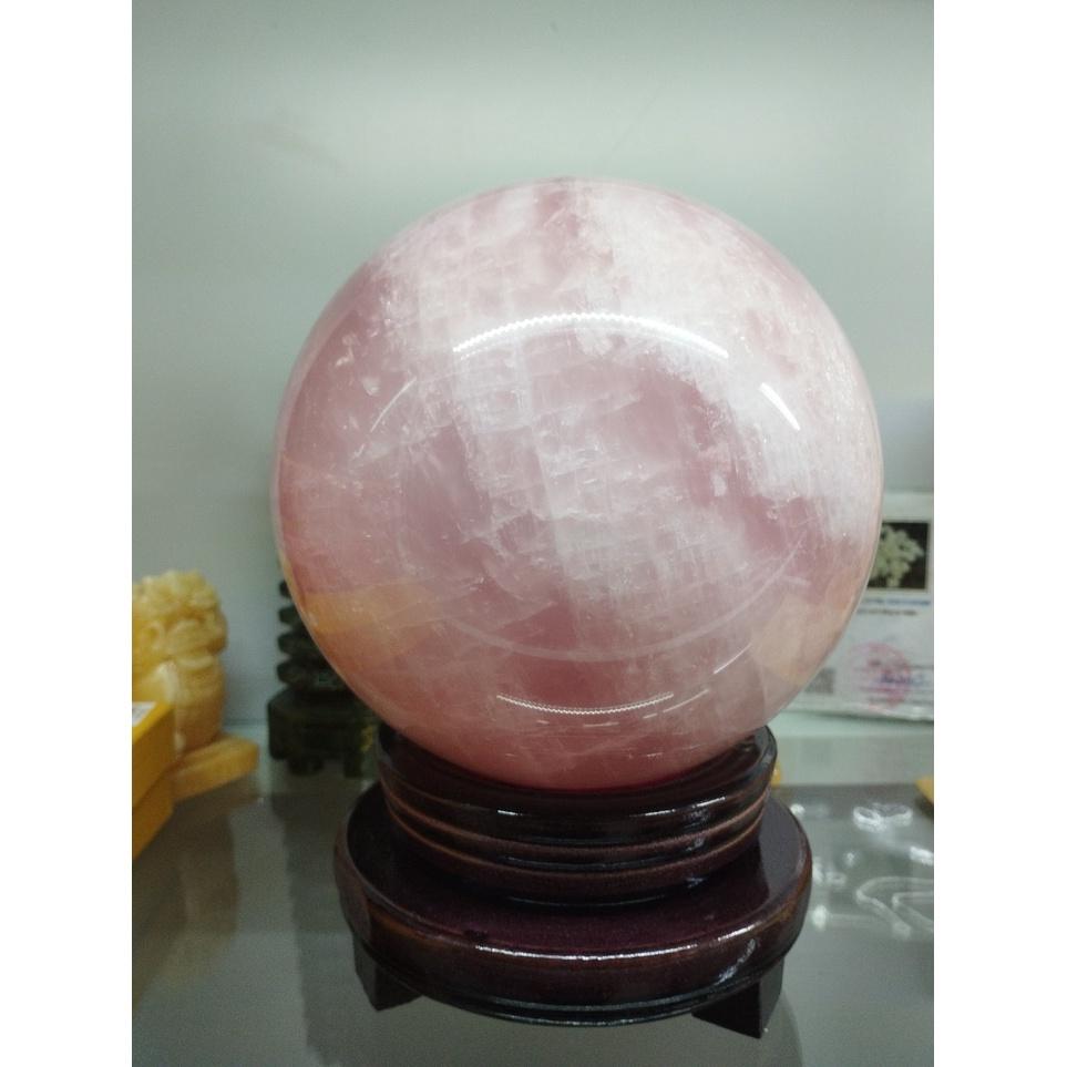Quả Cầu, Bi Cầu Phong Thuỷ Đá Thach Anh Hồng Có Tặng Kèm Đế - Khối lượng 5.8 kg