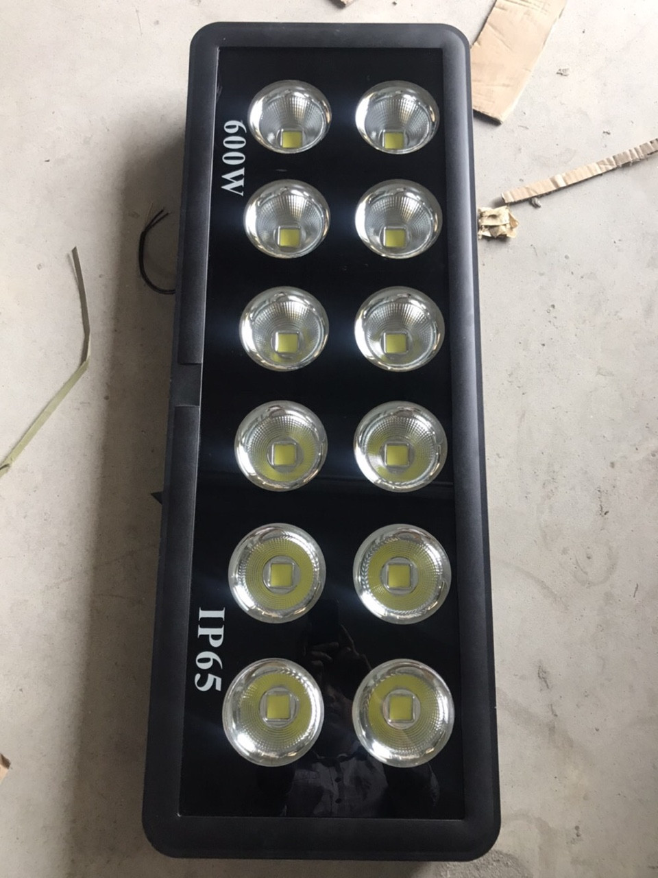 Đèn pha LED 600W siêu sáng cao cấp