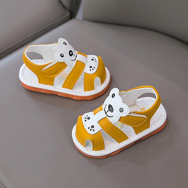 Sandal Tập Đi Cho Bé Trai Bé Gái Phát Tiếng Kêu Đế Mềm Chống Trơn Trượt Phong Cách Hàn Quốc D51