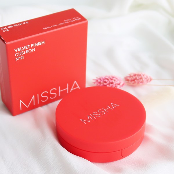 Phấn Nước Kiềm Nhờn Lâu Trôi Missha Velvet Cushion 15g tặng kèm mặt nạ su:m (su:m màu ngẫu nhiên)