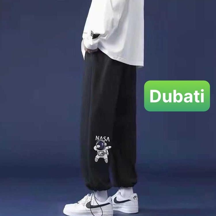 QUẦN JOGGER NAM NỮ UNISEX CHẤT NỈ DÀY DA CÁ ỐNG SUÔNG RỘNG IN HÌNH NASA RÚT DÂY PHONG CÁCH CAO CẤP -DUABTI FASHION