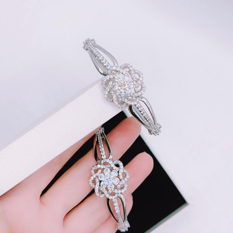 Vòng tay nữ xi bạch kim không đen không gỉ k bay màu có khắc ký hiệu