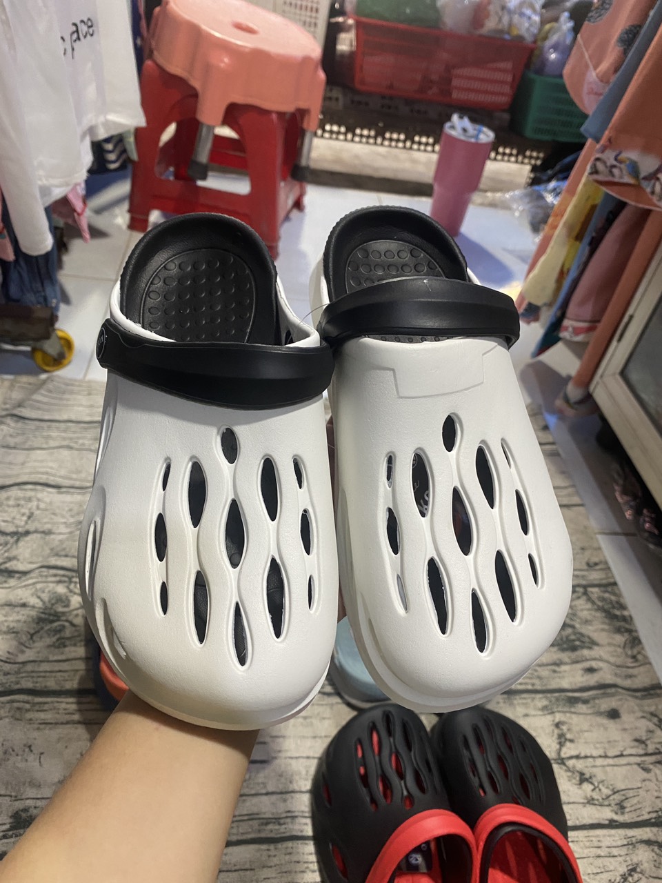 DÉP SỤC NHỰA ĐI MƯA THOÁNG KHÍ NAM SIZE 40-44