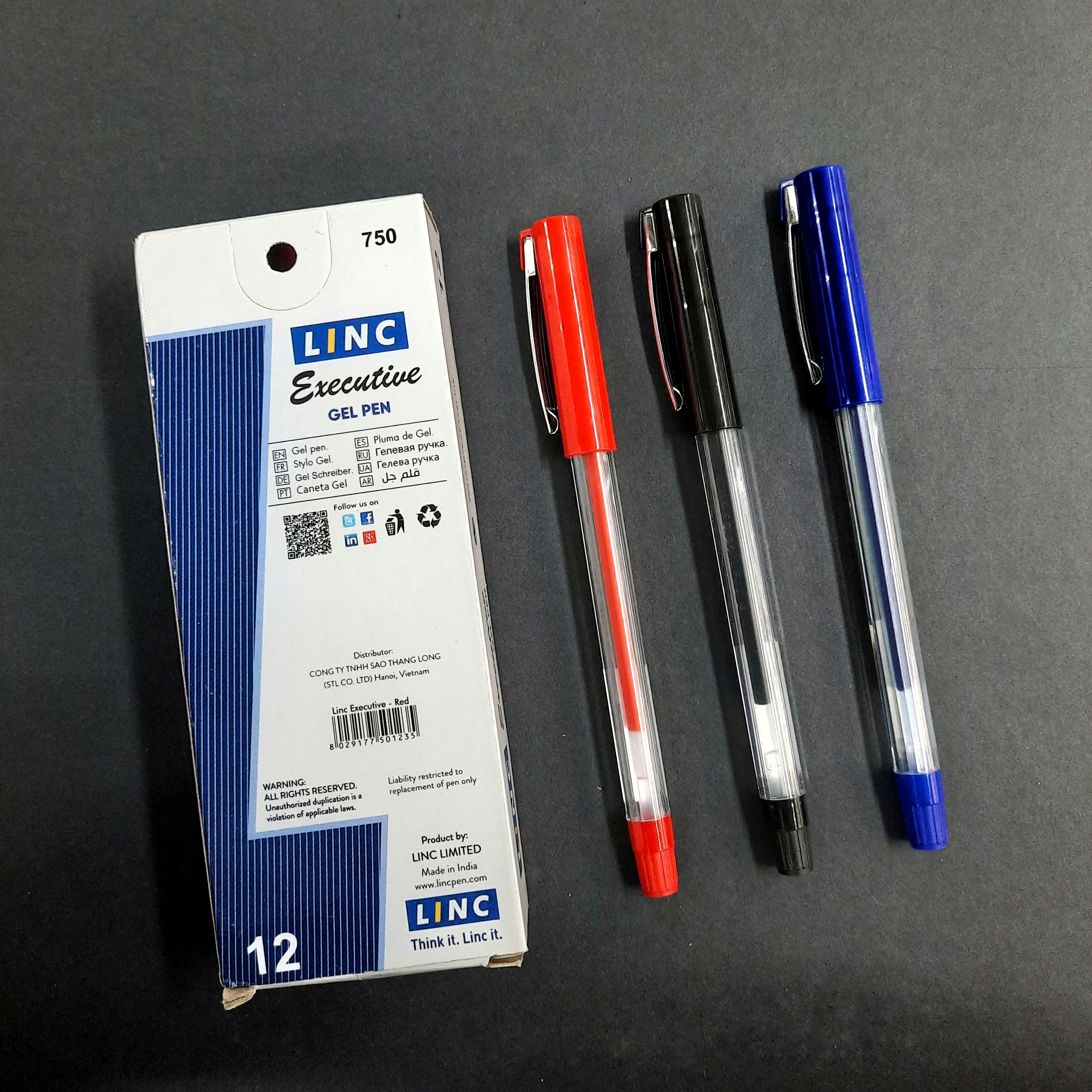Bút bi nước ấn độ ngòi 0.5mm .