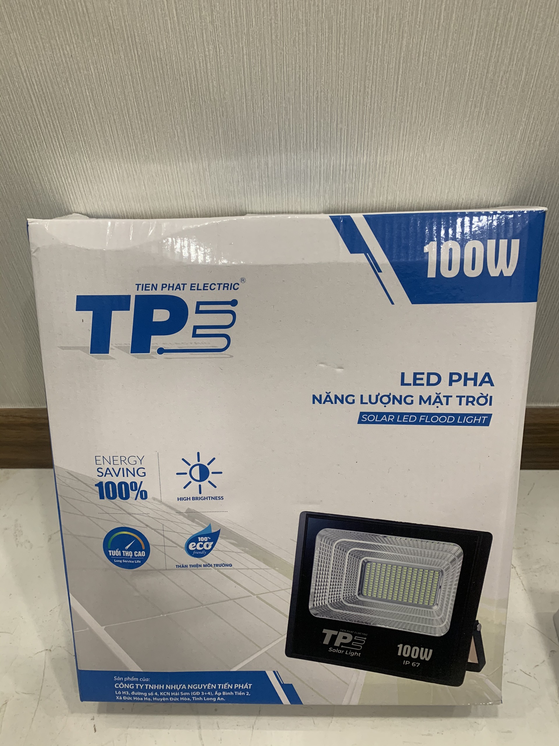 ĐÈN PHA NĂNG LƯỢNG MẶT TRỜI 100W