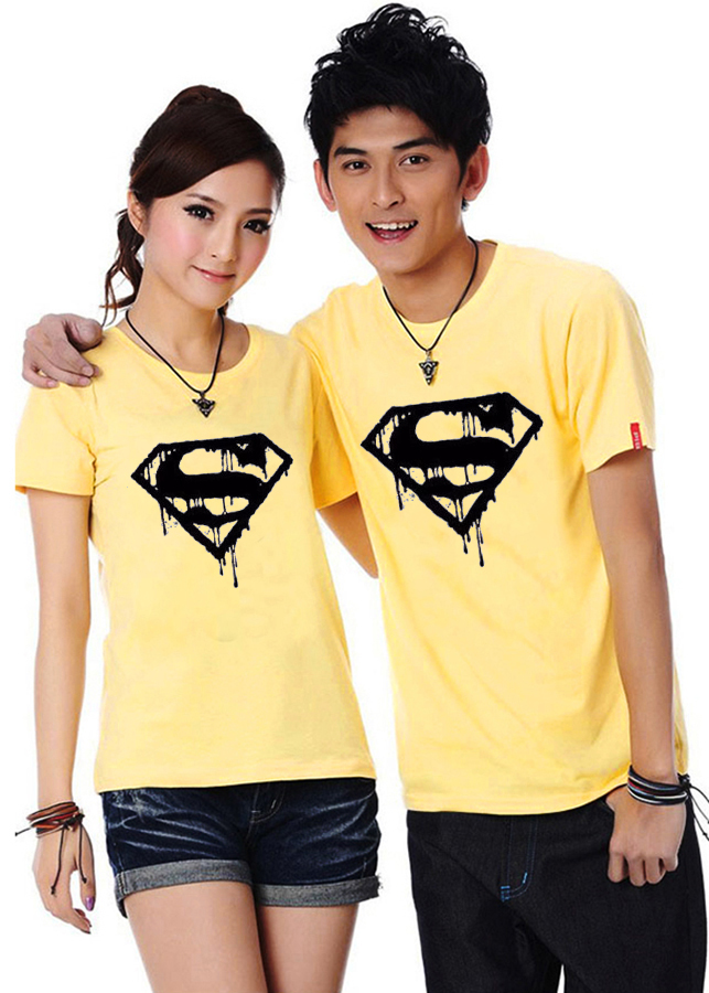 Bộ Áo Thun Đôi Nam Nữ Siêu Nhân Màu Vàng