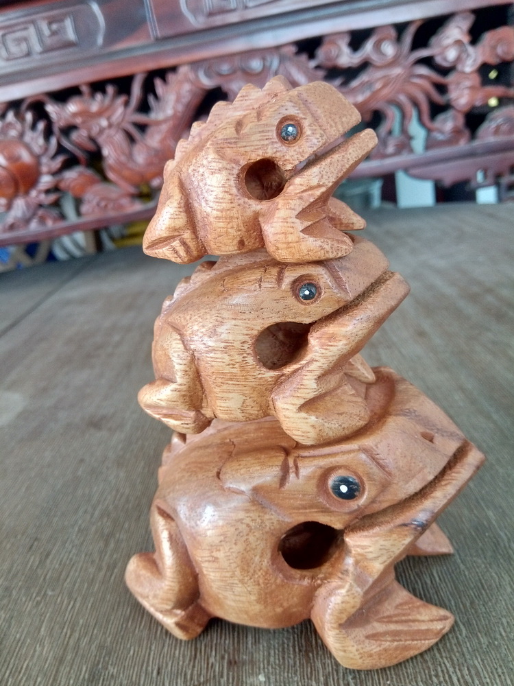 Cóc gõ mõ giả tiếng kêu ộp ộp vui tai