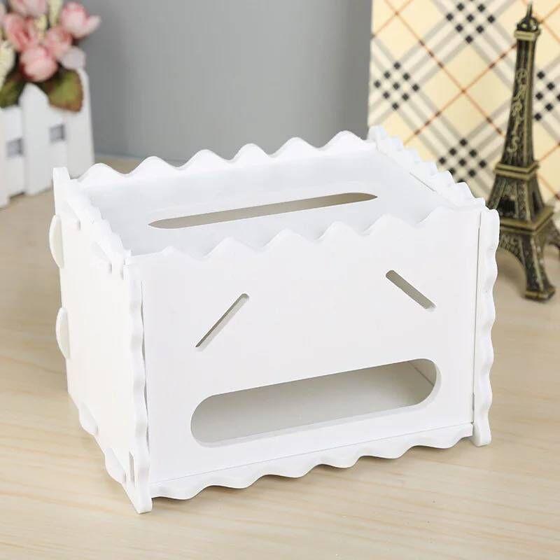 Hộp đựng khăn giấy màu trắng kích thước 12*14*22cm - mẫu giao ngẫu nhiên