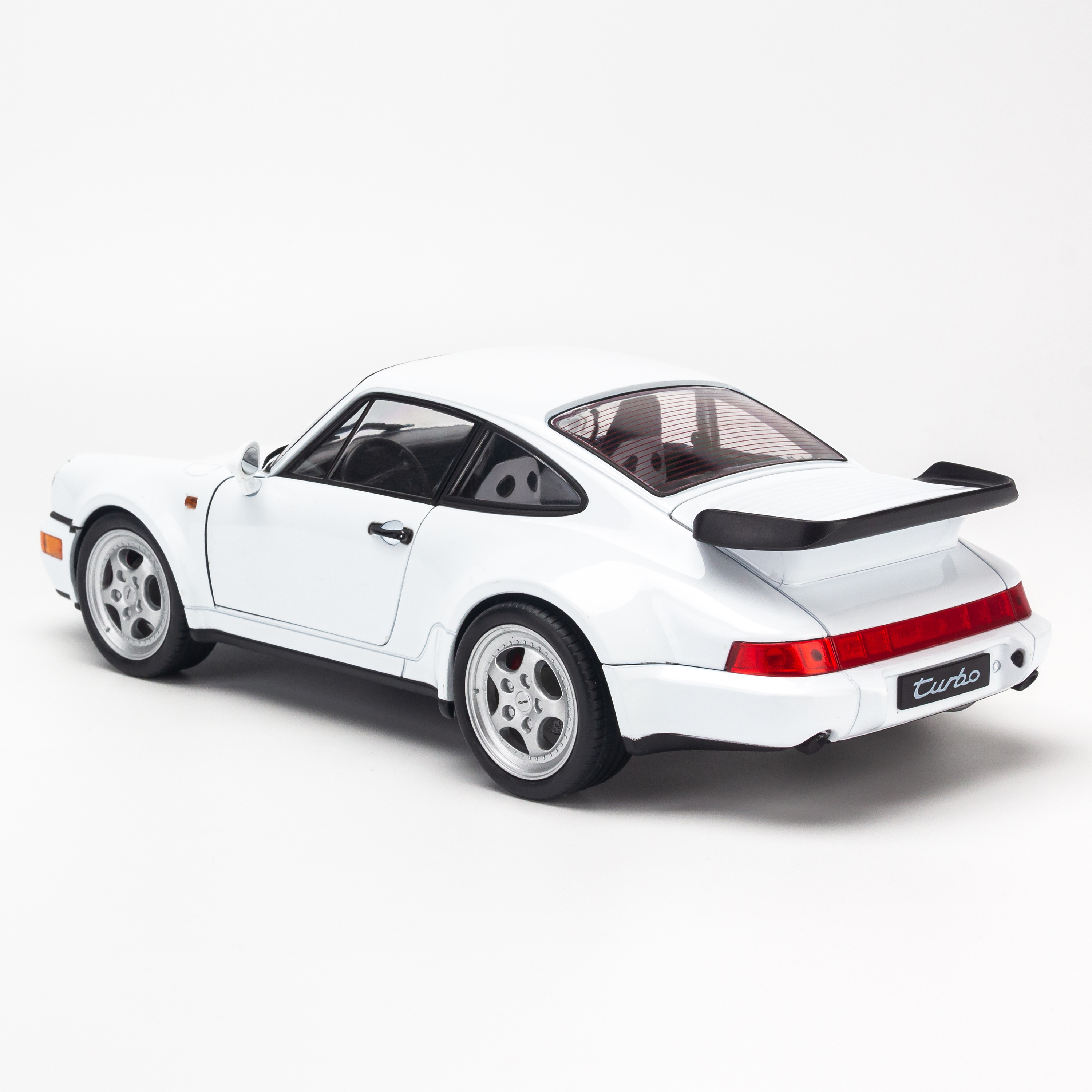 Mô hình xe Porsche 964 Turbo 1:18 Welly- 18026W