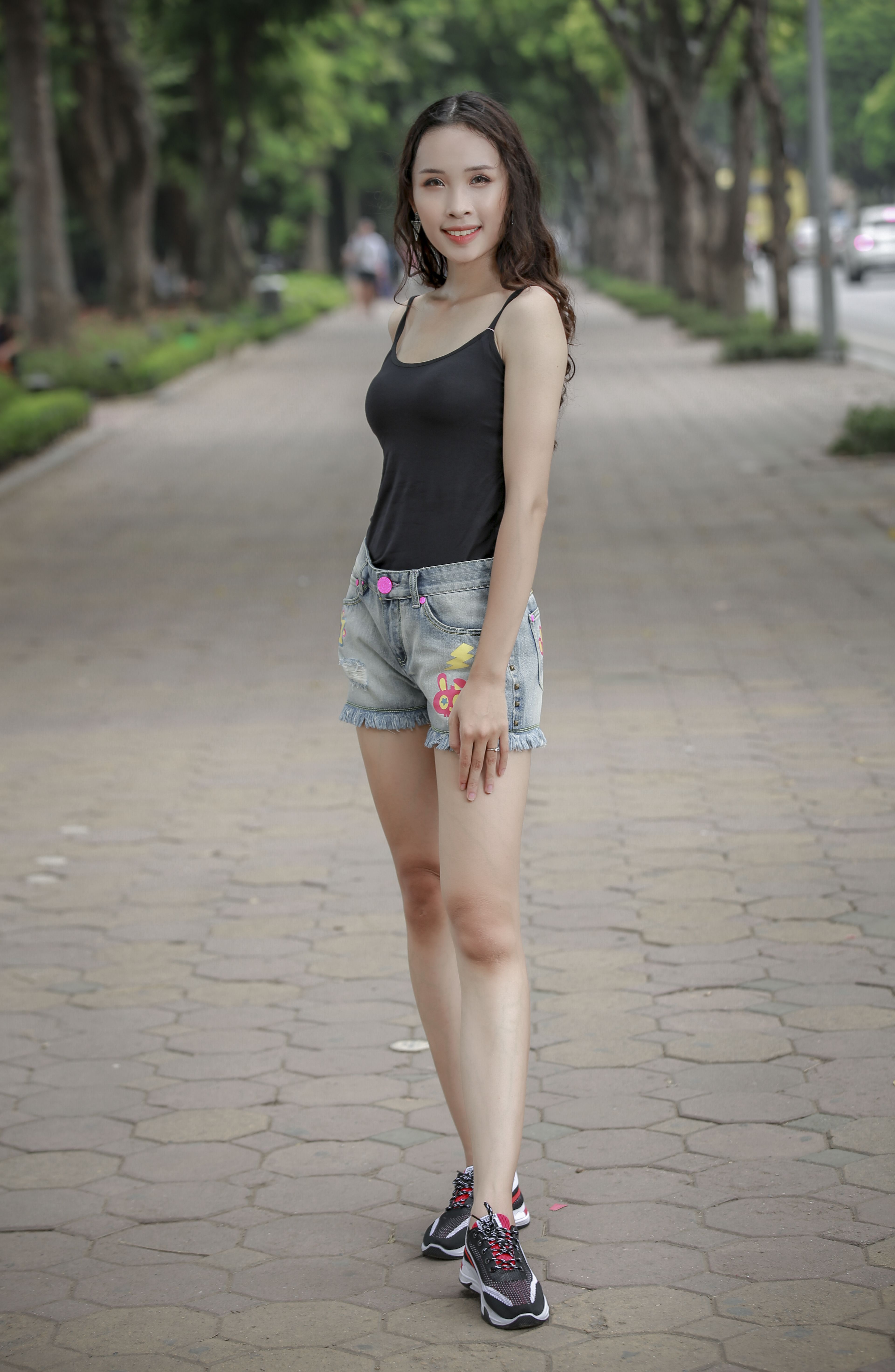 Quần shorst jeans nữ- Wemeet-S03B2W1601021694