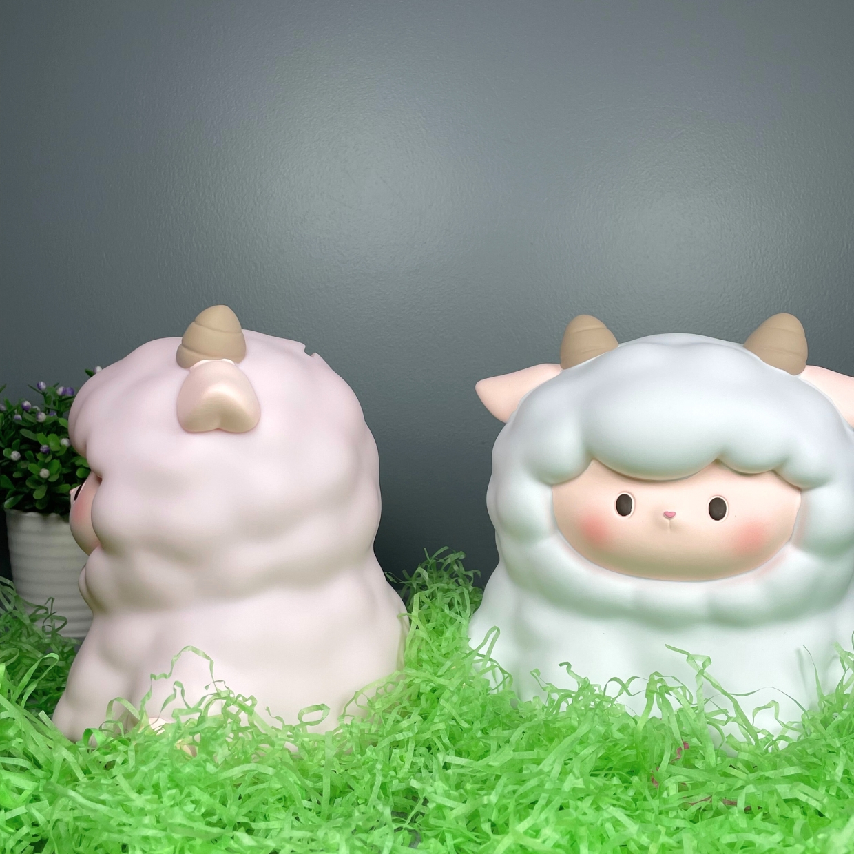 Ống Tiết Kiệm Heo Đất Nhựa Con Cừu Baa Baa Hai Màu Xinh Xắn _ Art House