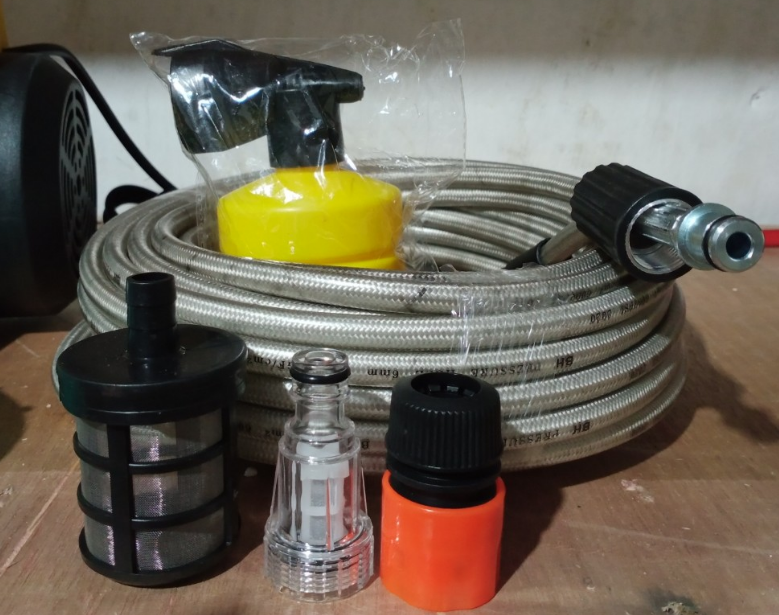 Máy rửa xe chuyên nghiệp