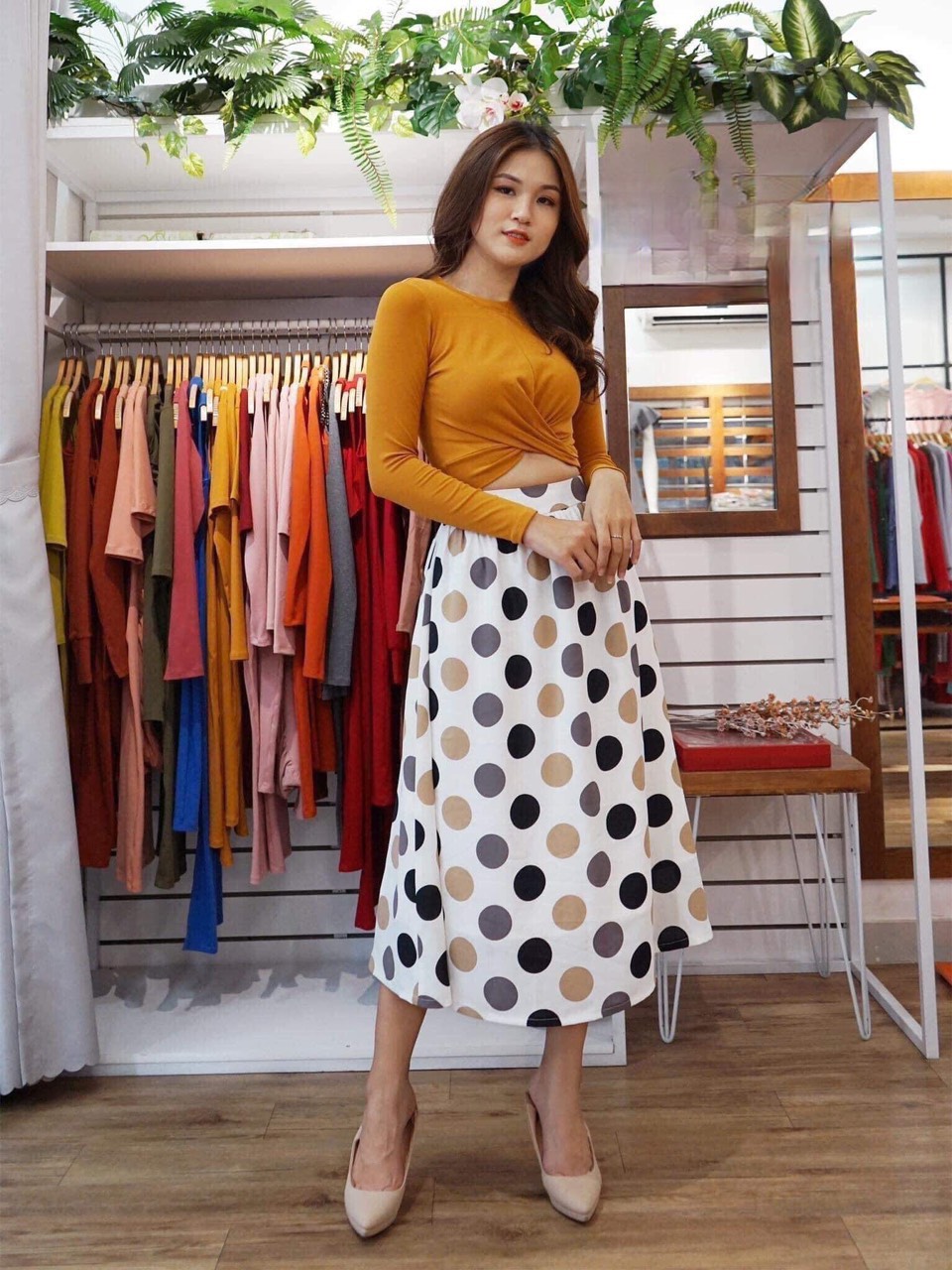 F675T Áo Croprop Ôm Body Cổ Tròn Tay Dài Xoắn Eo