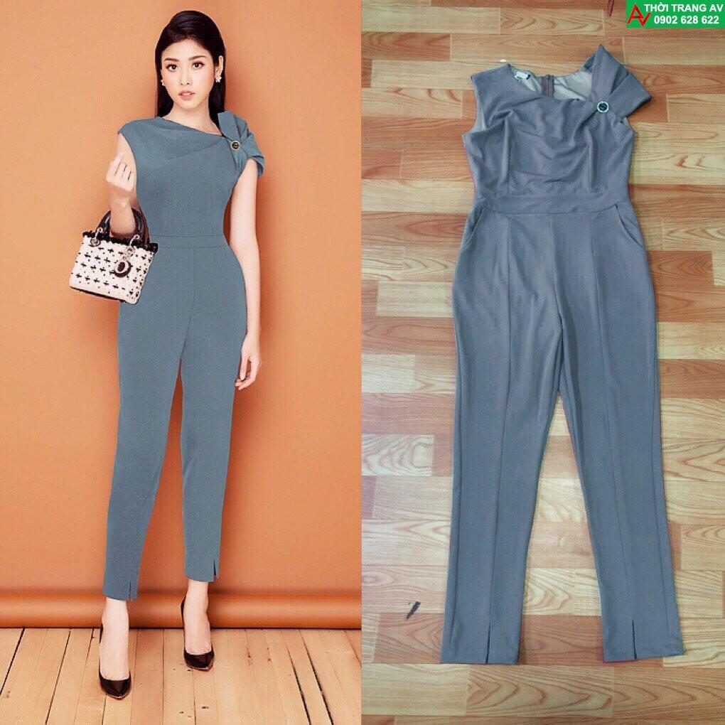 Jumpsuit - Đồ bay dài xẻ ống lệch vai cách điệu đính tag  - AV5972