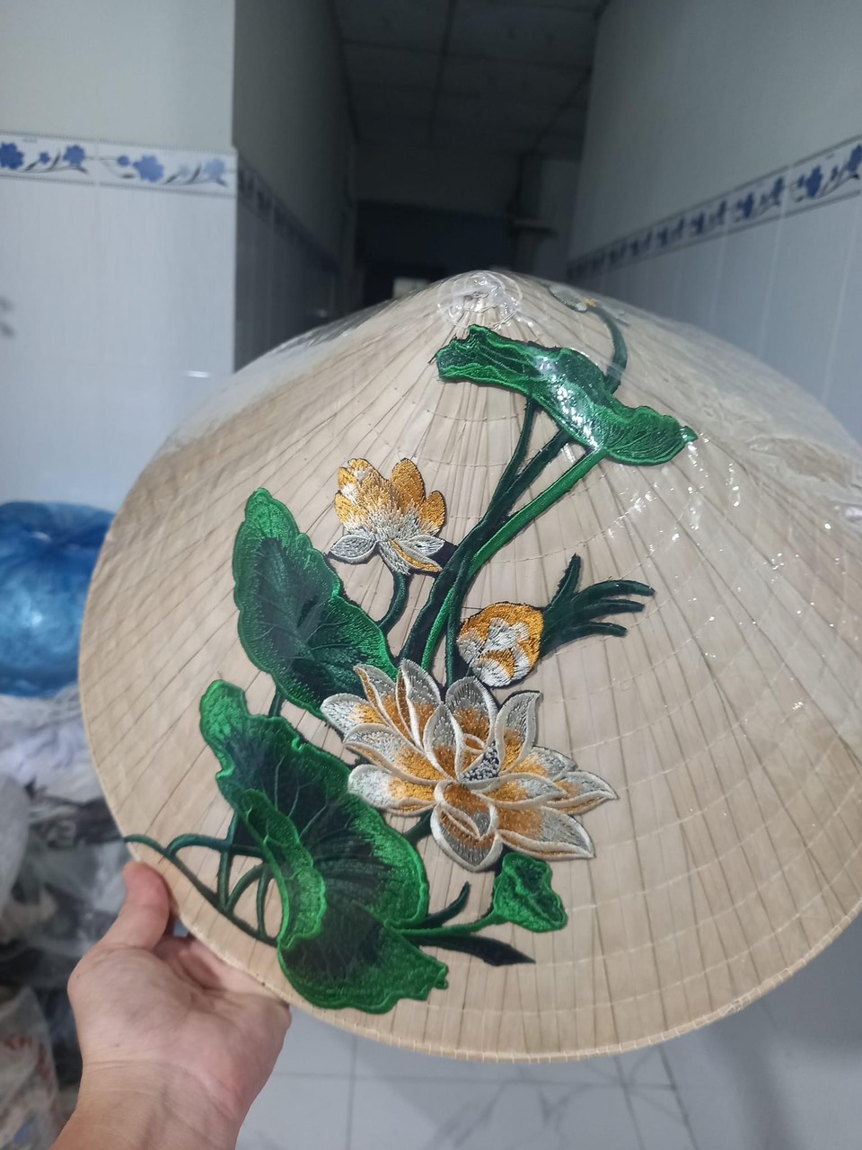 Bọc nón Nilon/nhựa bao nón lá tránh mưa đường kính nón 40cm