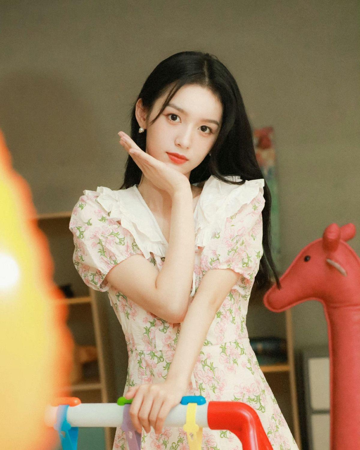 CHENGRUI Triệu Lộ Tư ngôi sao cùng màu hồng hoa đầm búp bê nữ cổ áo mùa hè ngắn tay váy ngọt ngào công chúa váy ẩm ướt