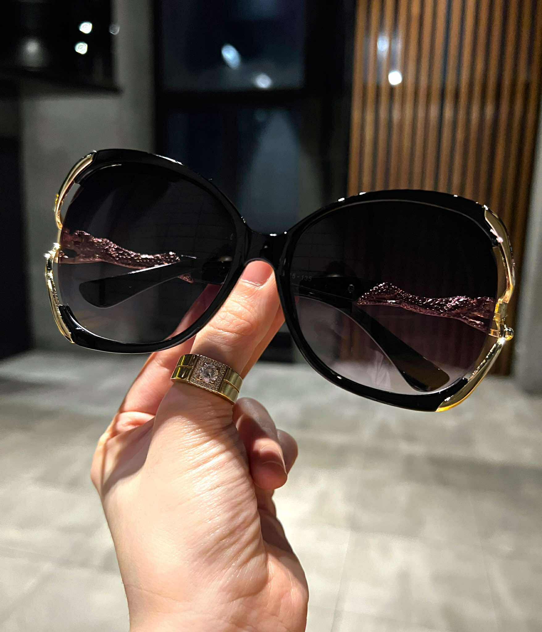 (Hàng cao cấp) Kính râm nữ đi đường giúp bảo vệ mắt chống năng chống UV