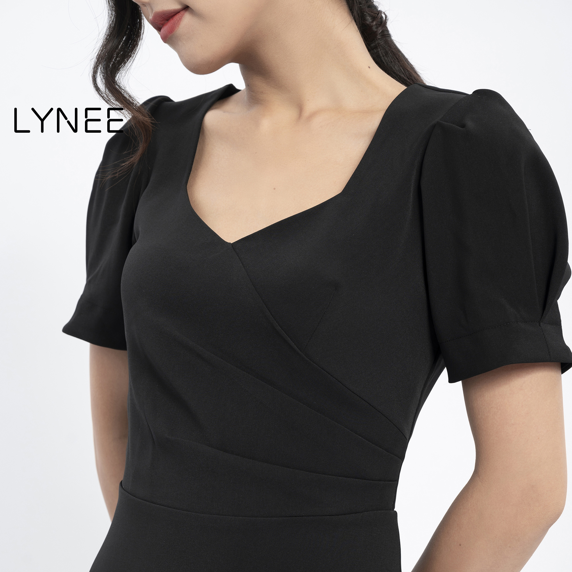 Đầm công sở váy xòe ,thời trang LYNEE cổ V điểm chéo làm eo thon dáng gọn
