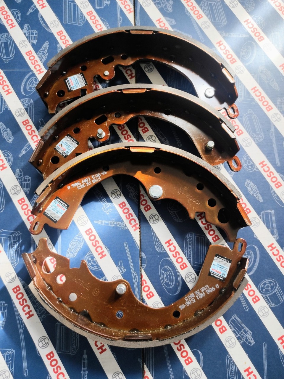 Bố Càng Sau Toyota Hiace (2006-2014) Sienna (2006-2010) - Bosch BP1506