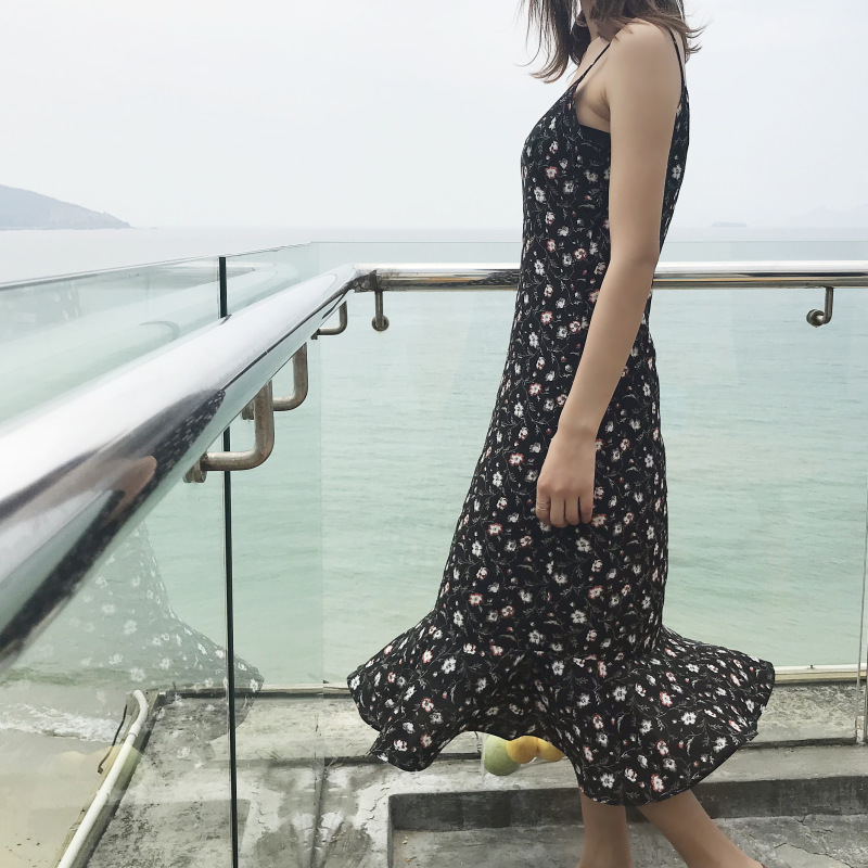 Đầm 2 dây maxi bông hoa nhí đuôi xòe form dài Hàn Quốc