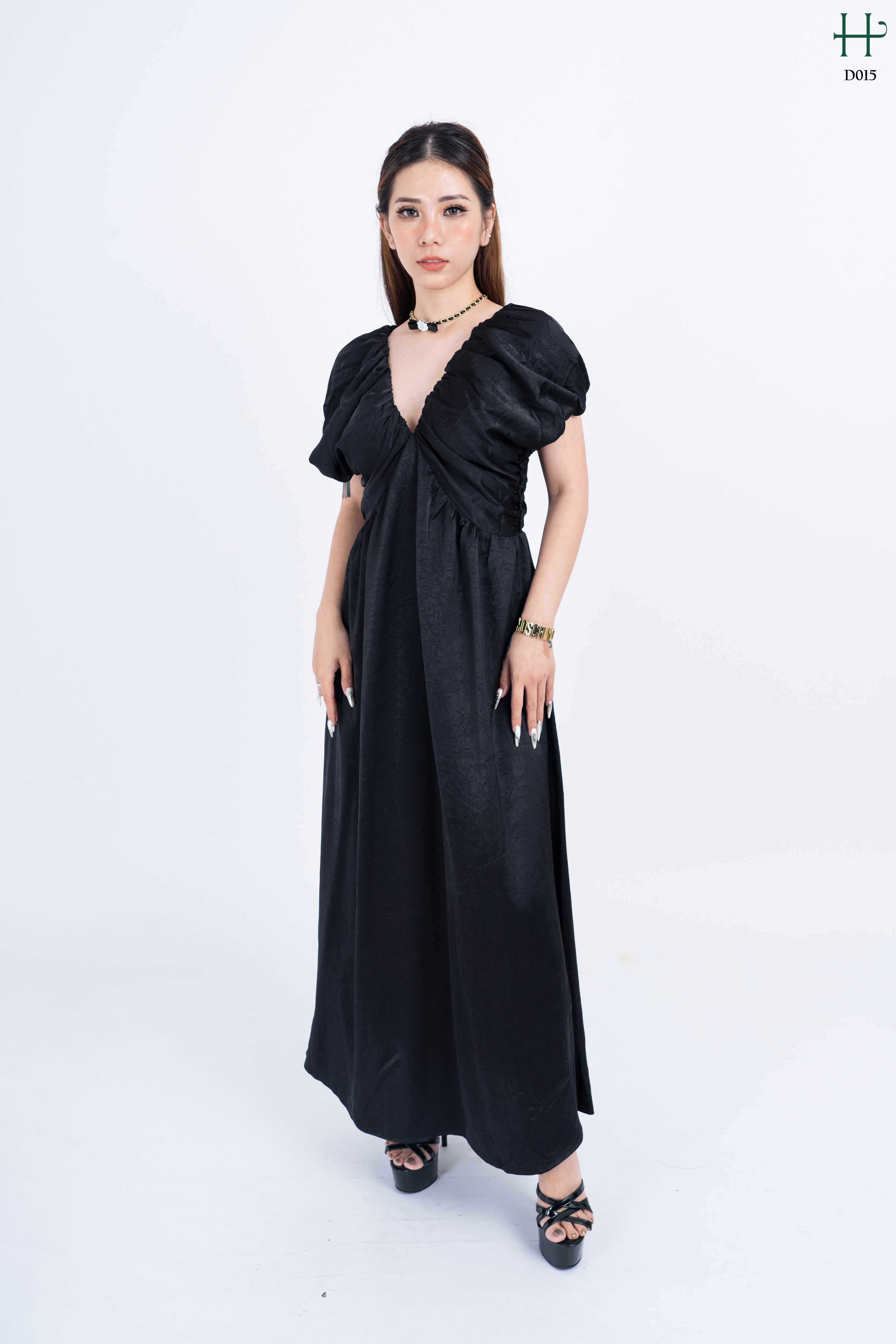 Đầm nhún tay cách điệu cho nữ