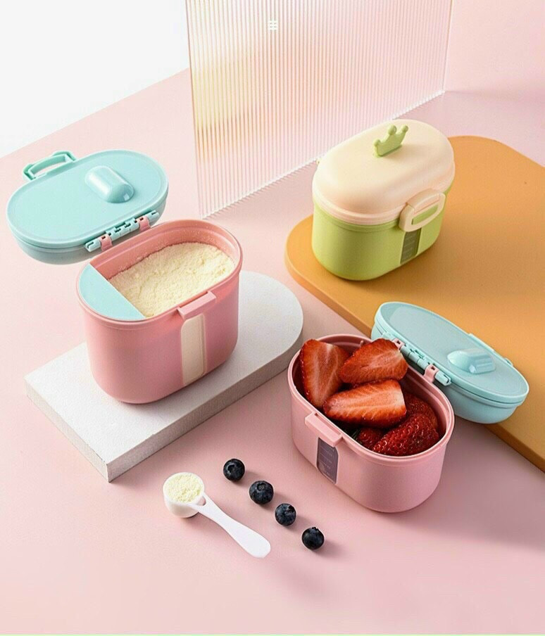 Hộp đựng sữa bột - Hộp chia sữa bột - Hộp đựng đồ khô hình vương miện tiện dụng an toàn cho bé 240g