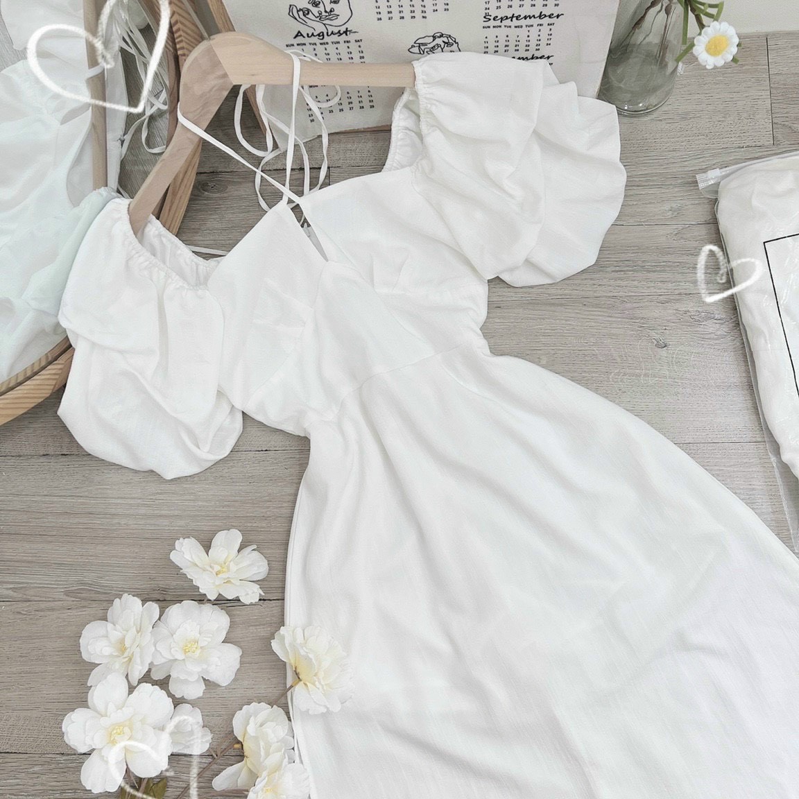 ĐẦM SUÔNG DÀI CỔ U DÂY YẾM XẺ ĐÙI MIDI TAY BỒNG TRẮNG ĐI BIỂN DẠO PHỐ DỰ TIỆC