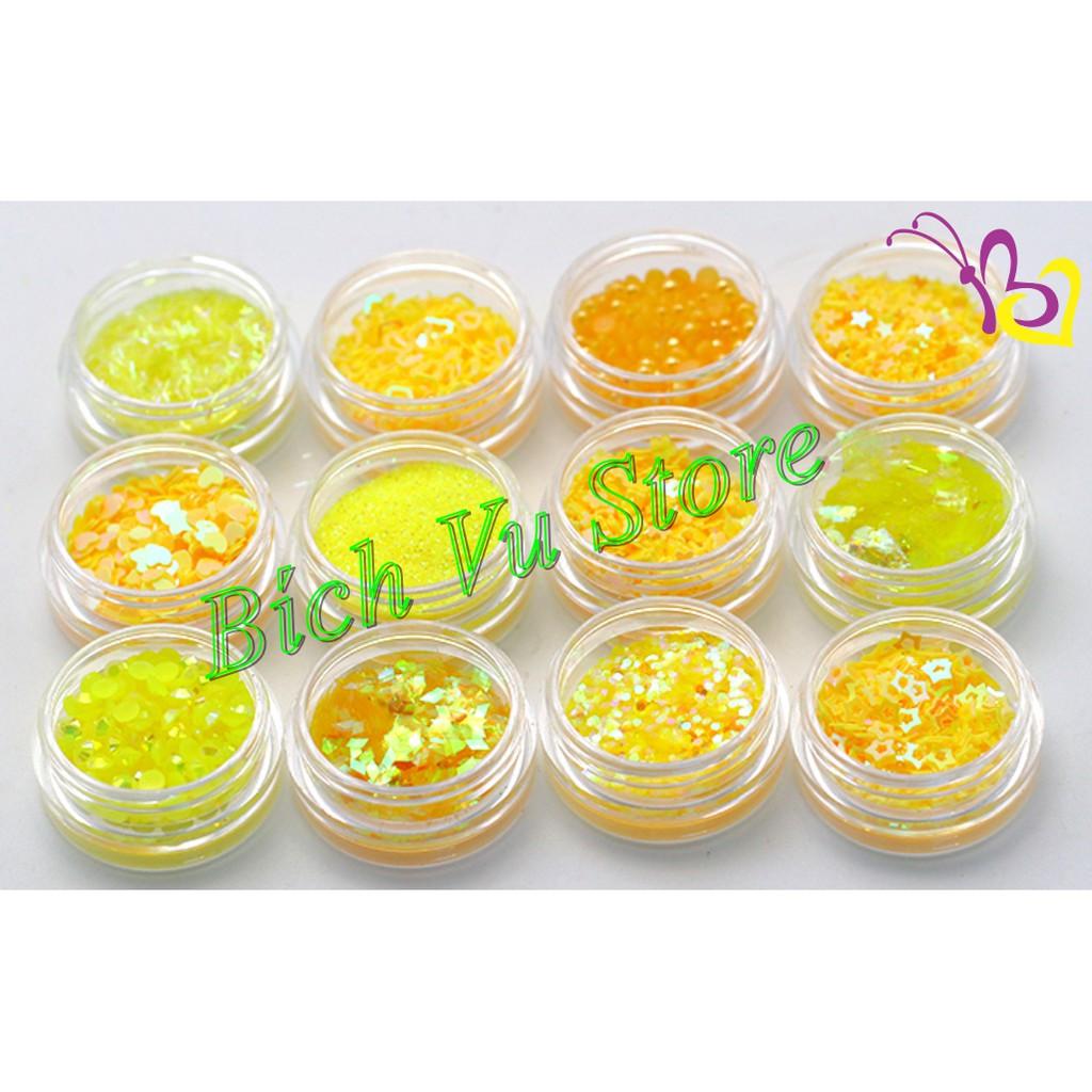 Sét 12 kiểu trang trí màu vàng