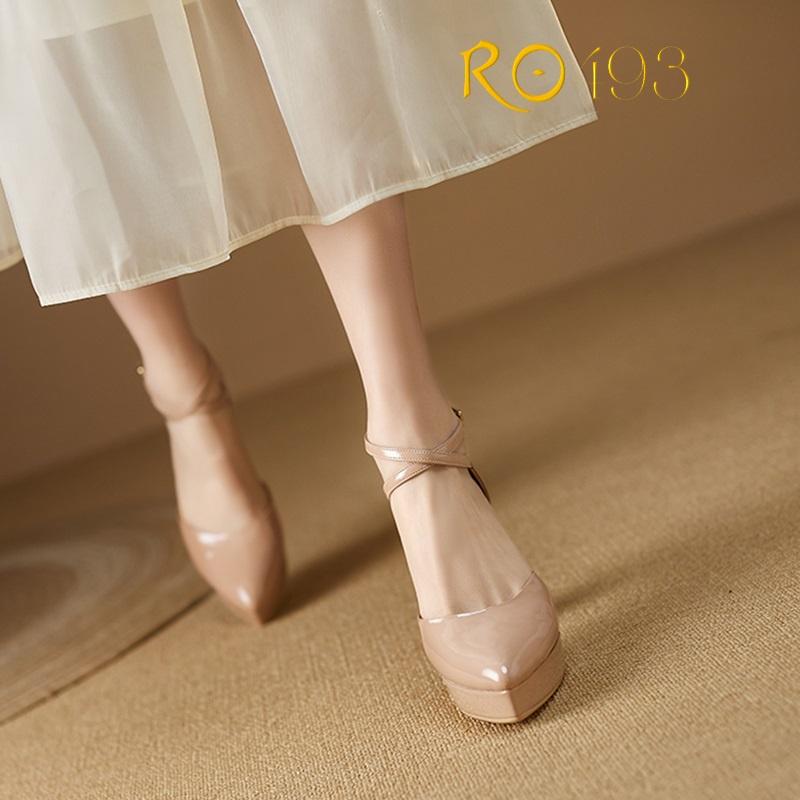 Giày sandal nữ cao gót 8 phân hàng hiệu rosata hai màu đen da ro493