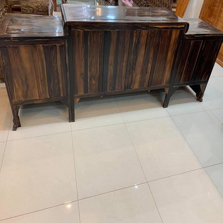 Kệ tivi mõ lồi đồng tiền 2m40 gỗ mun hoa Lào