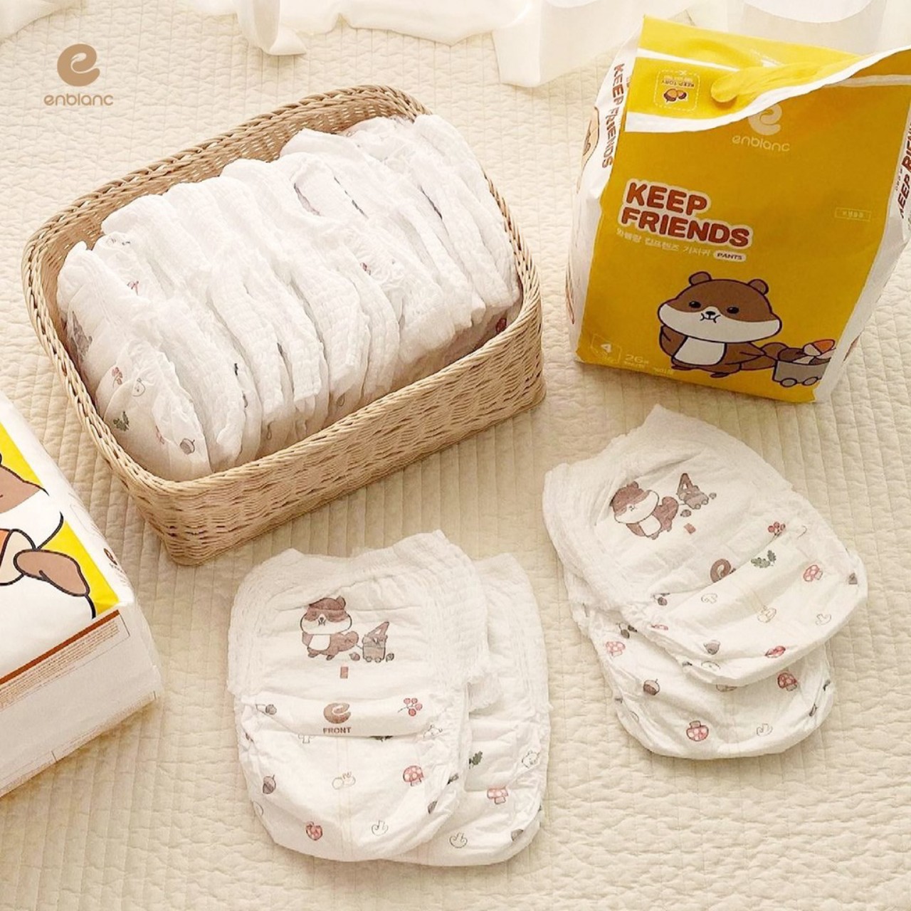 Combo 2 Bịch Tã Bỉm Quần Hàn Quốc Enblanc Keep Friends Chống Tràn, Thấm Hút Nhanh Cho Bé Gái Size L 26 Miếng