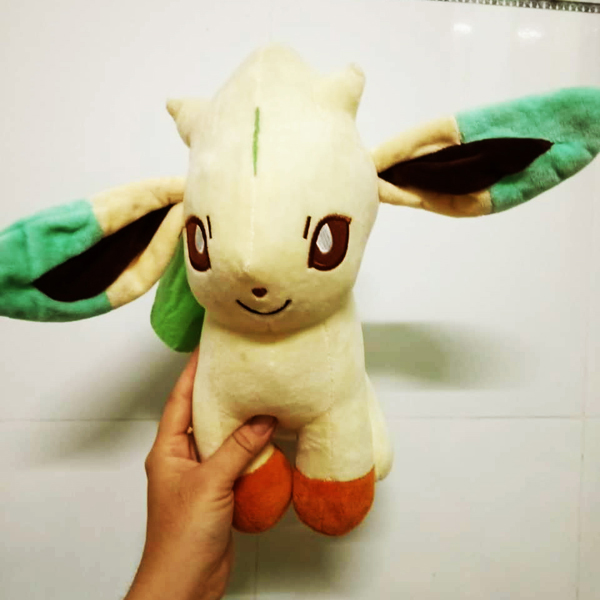 Gấu Bông Pokemon - Eevee Leafeon Hệ Lá Cây (30 Cm) Gb199 (Tặng 1 Móc Khóa Dây Da Pu Đính Đá Lấp Lánh)