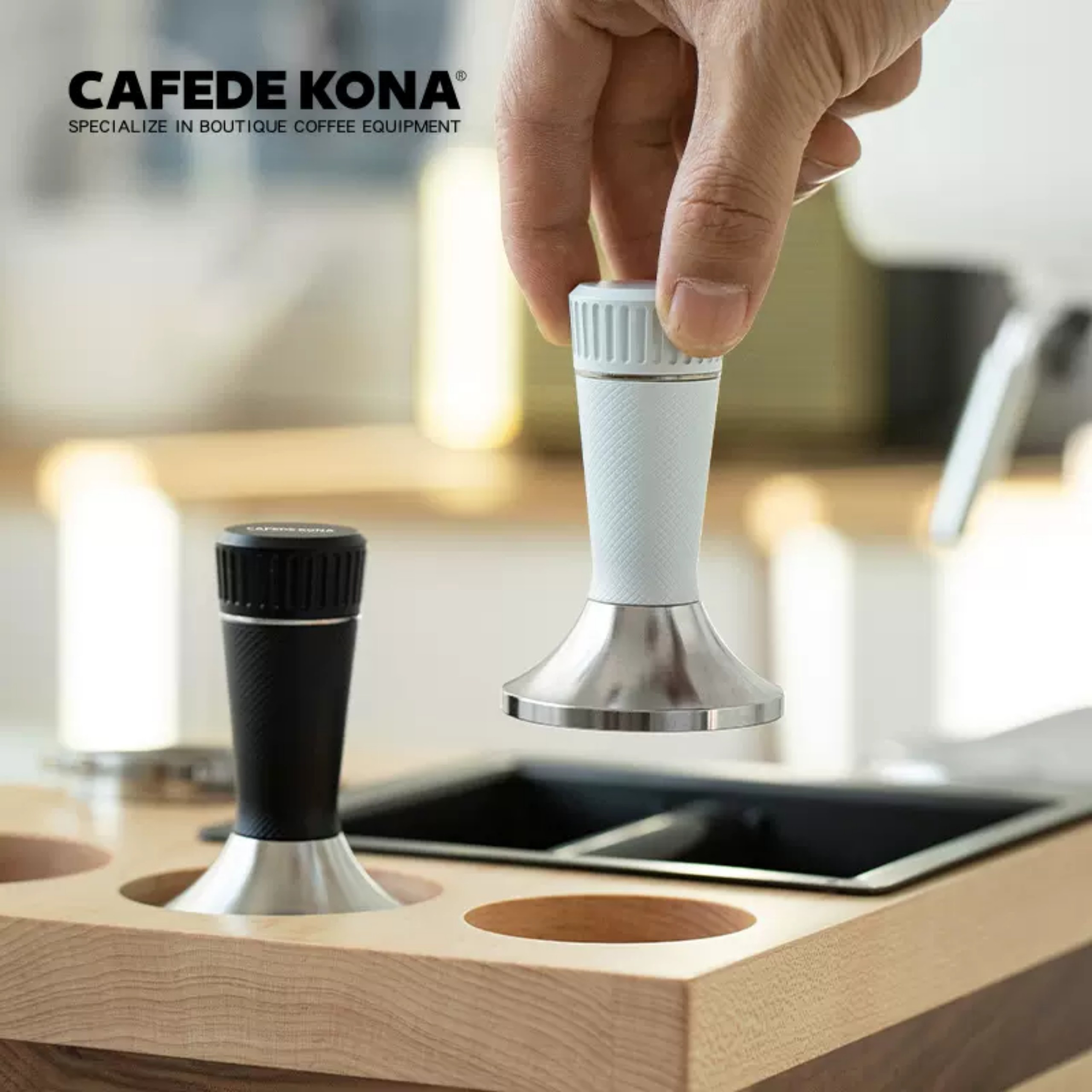 Tamper nén cà phê 2 trong 1 có kim khuấy đảo cà phê 58.3mm CAFE DE KONA