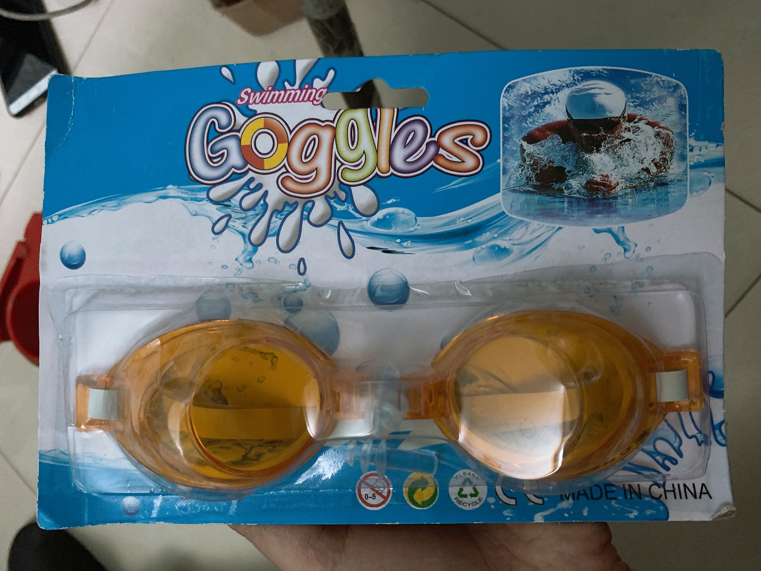 Kính bơi trẻ em goggles  chống nước,chống tia cực tím  nhập khẩu nhật bản ( từ 6 - 15 tuổi )