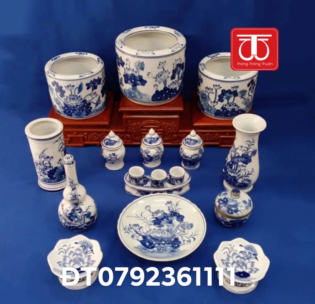 BỘ BÁT HƯƠNG VẼ SEN ĐẾ KÊ GỖ HƯƠNG