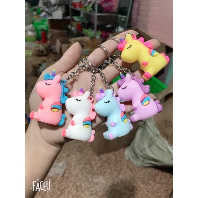 Móc Khoá Cute Hình Kì Lân Cầu Vồng
