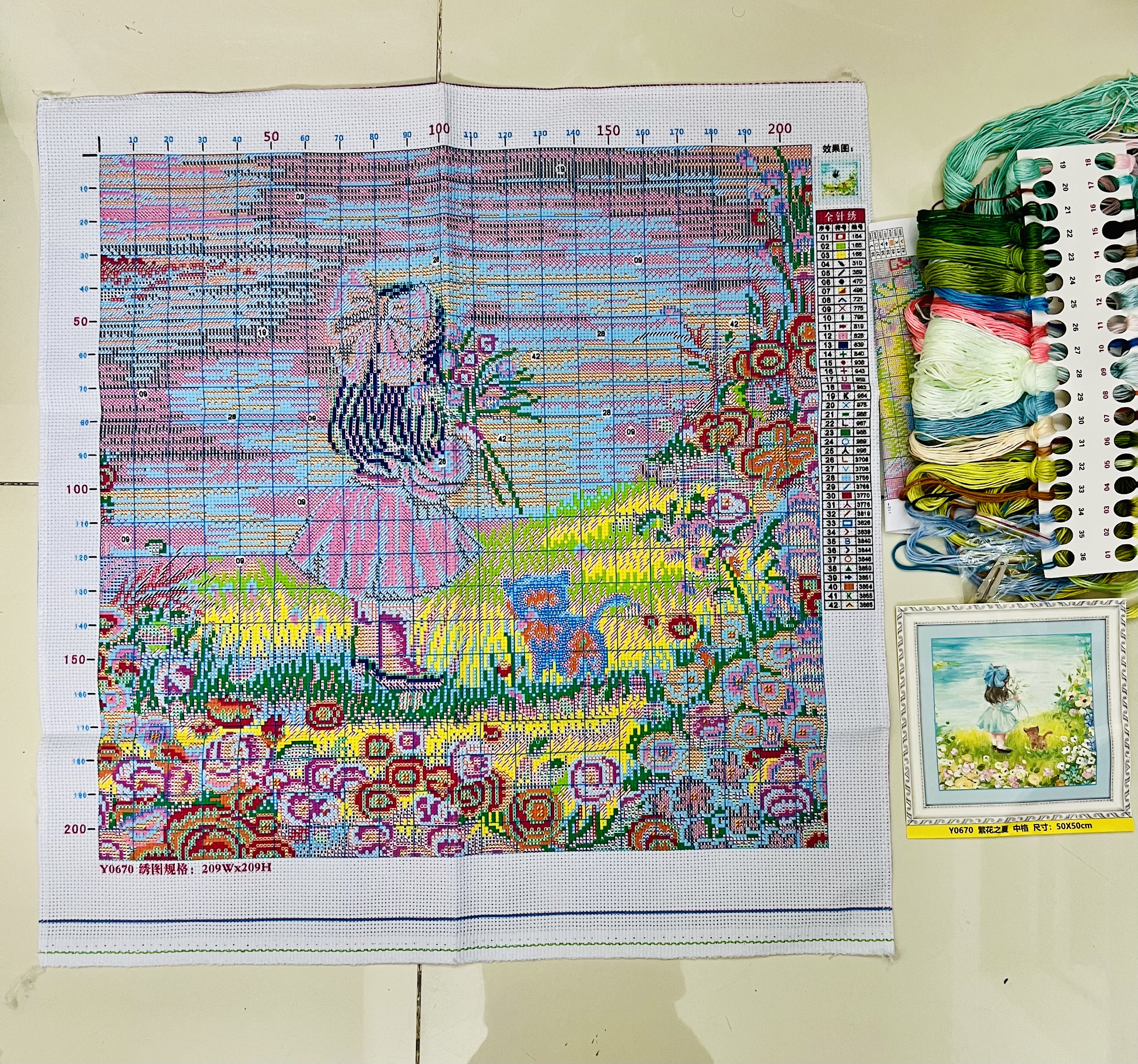 Tranh thêu kín Bé gái Y6070, kích thước 50* 50 cm