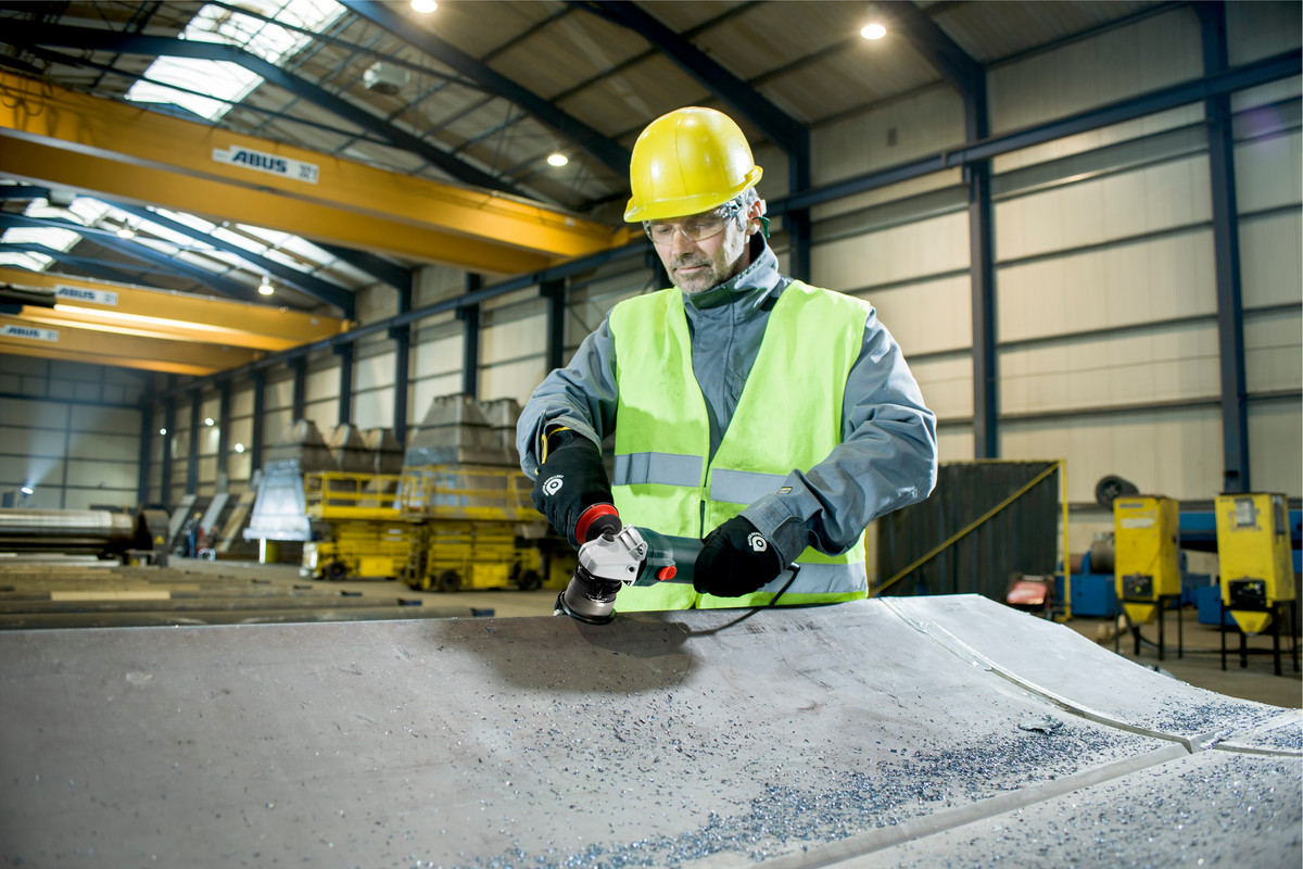 Máy Vát Mép Metabo KFM 9-3 RF
