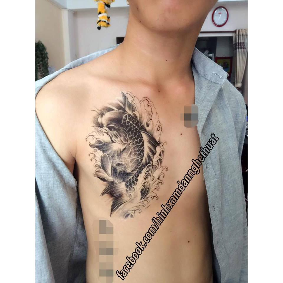 Hình xăm dán cá chép bắp tay cao cấp 15x21cm. Tặng ngay 1 tấm size 10x20cm khi mua 2 sp. Tặng tấm cùng size khi mua 3 sp