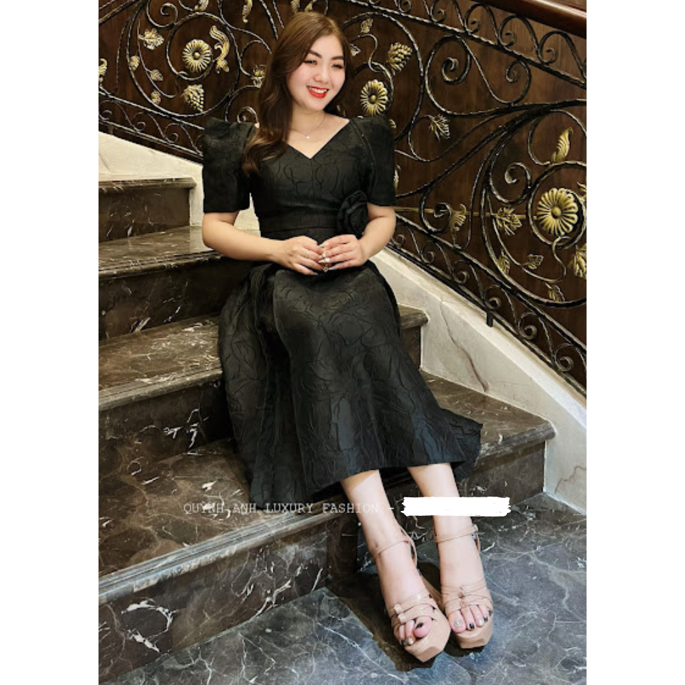 Hình ảnh Đầm Xoè Tapta Hoa Đen Cao Cấp Frances Dress