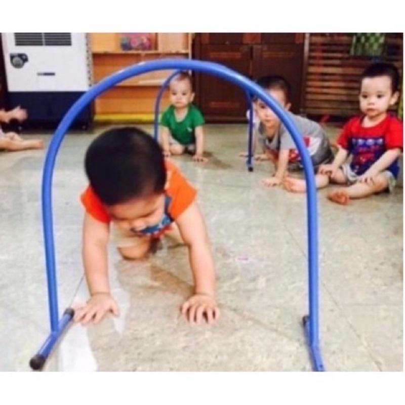 Cổng chui thể dục sắt