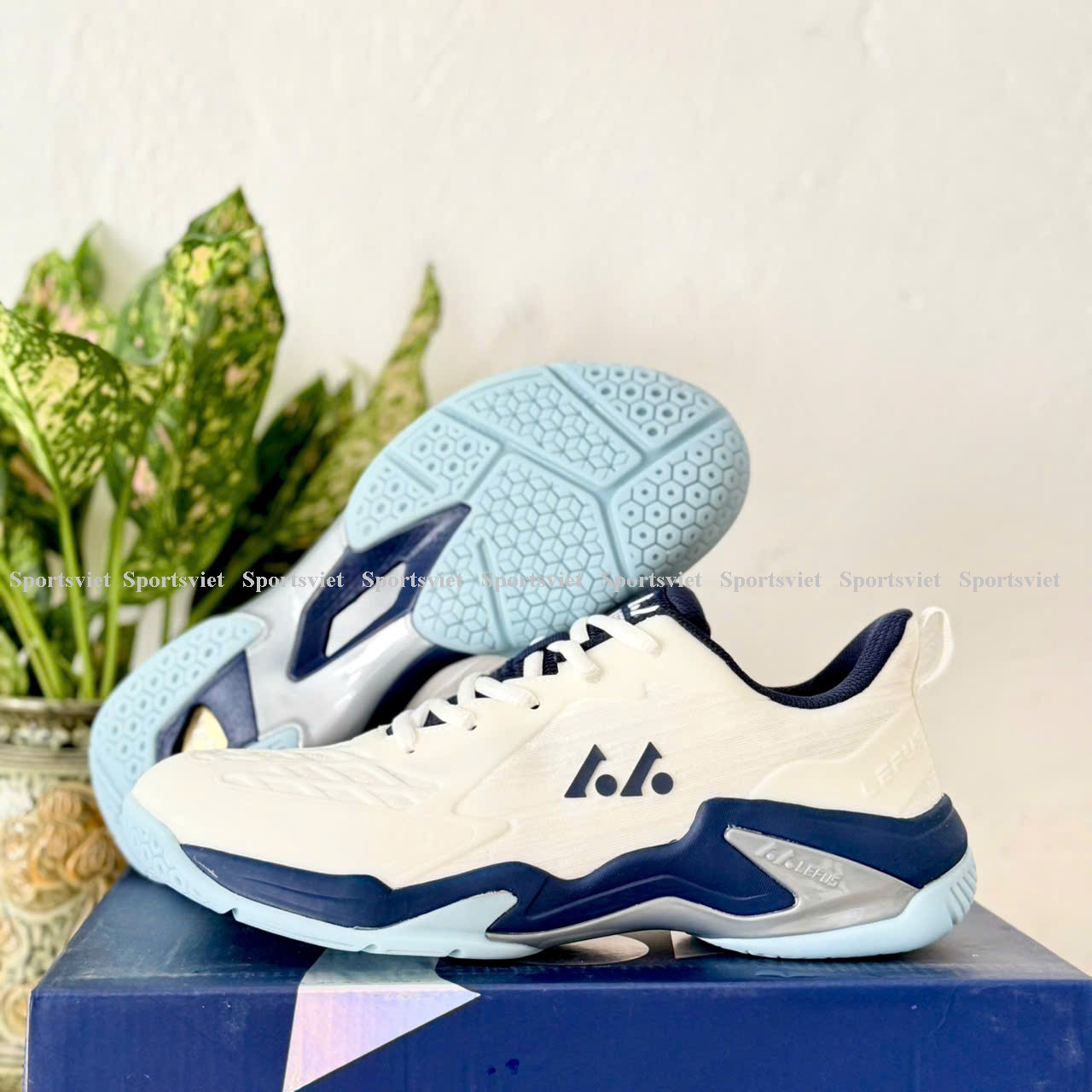 Giày cầu lông Lefus L038 đế kếp cao su non dành cho nam và nữ (size 36-44)