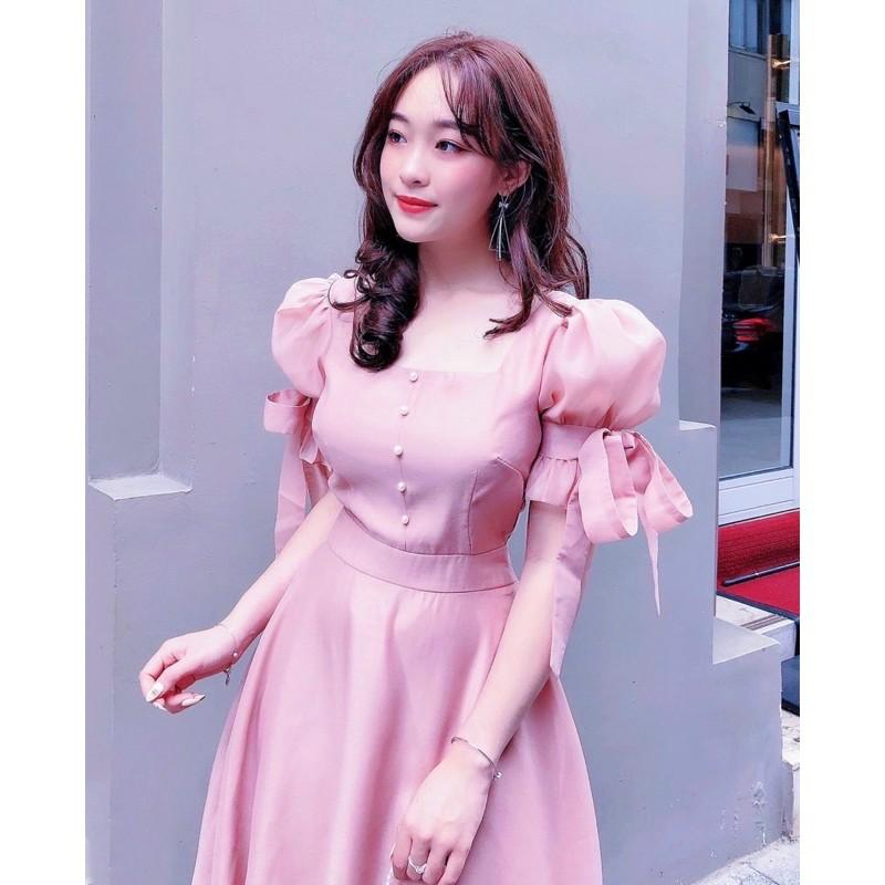 Đầm váy hồng cổ vuông tay nơ